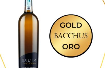 Bacchus de Oro para Hiruzta Berezia 2020 Un txakoli se vuelve a colar entre los mejores vinos blancos del momento.